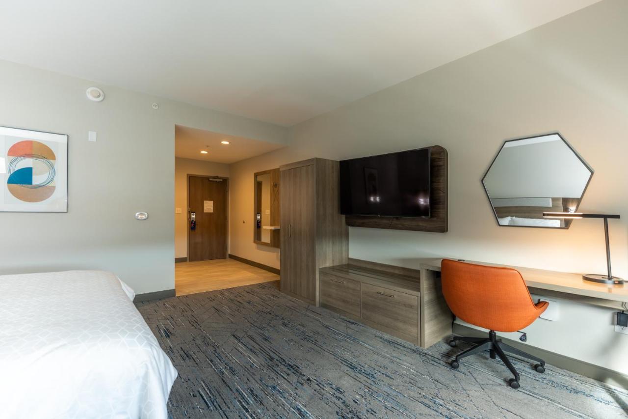 Holiday Inn Express & Suites Charlottesville By Ihg Eksteriør billede